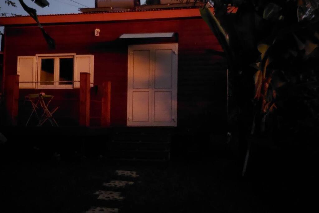 Chalet Les Azalees Le Tampon Exterior foto